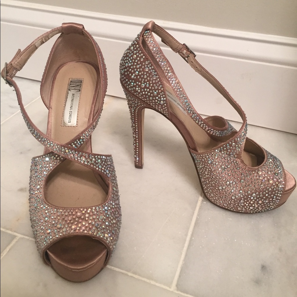 Sparkling platform strappy pumps