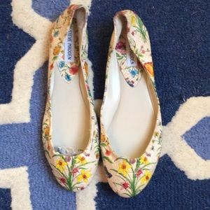 Steve Madden Hallie floral flats
