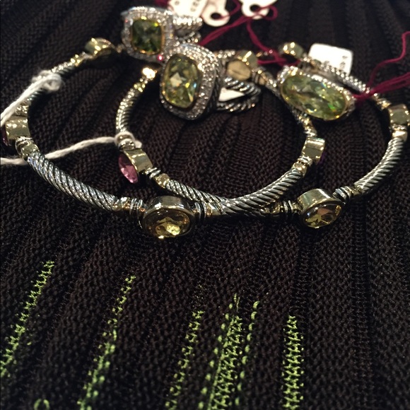 Gorgeous Sterling Silver Ring - Picture 4 of 4