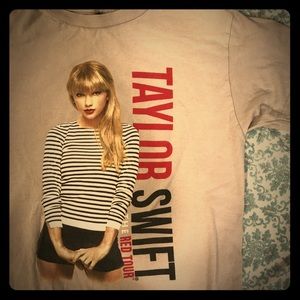 Taylor Swift Tshirt small gray