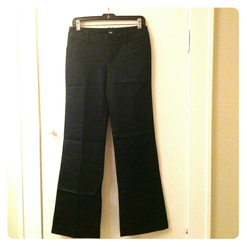 👋 Closing today!!Pants - NWOT