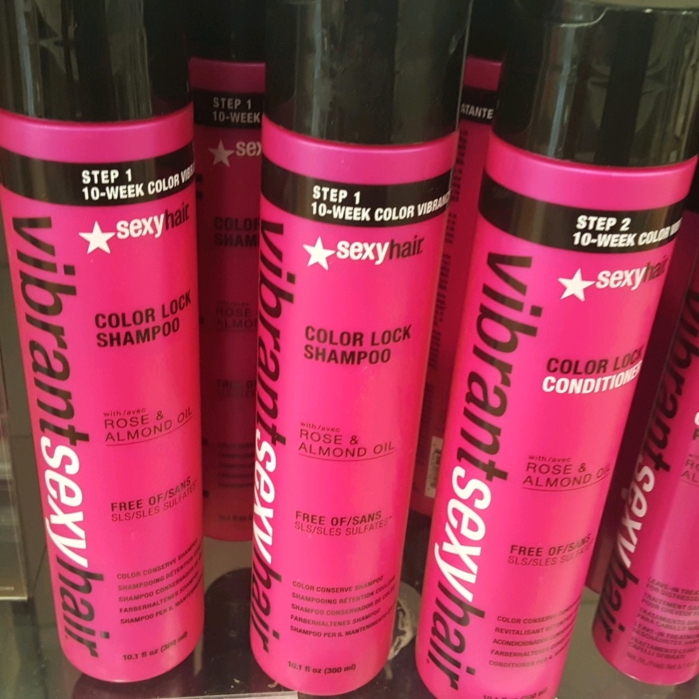 Meet your Posher, Nicole