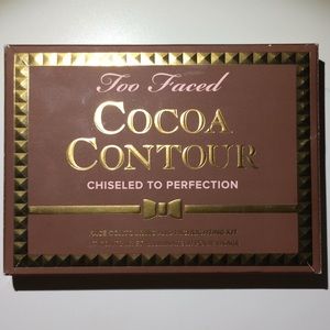 TOO FACED COCO CONTOUR PALETTE IN LIGHT TO MEDIUM