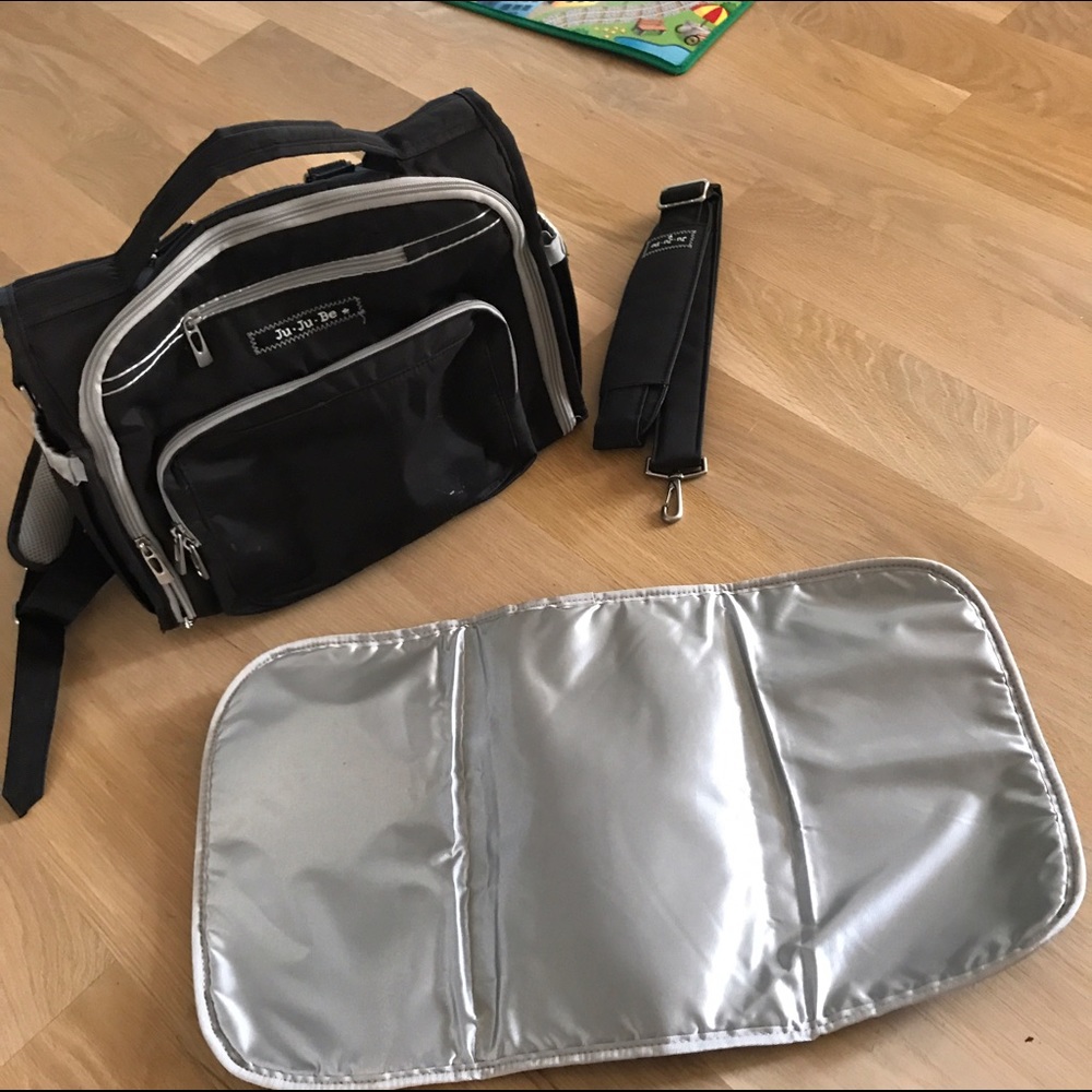 Ju-ju-be diaper backpack, great condition