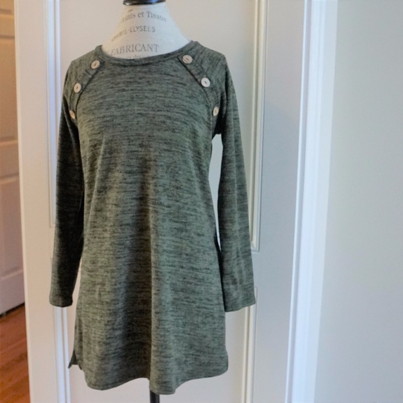 Olive Sweater Tunic Top 3 Button Detail - Picture 5 of 8
