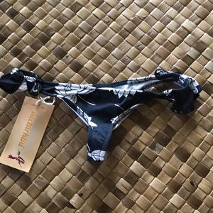 Nectarkini size xs supercheeky bottoms lotus print