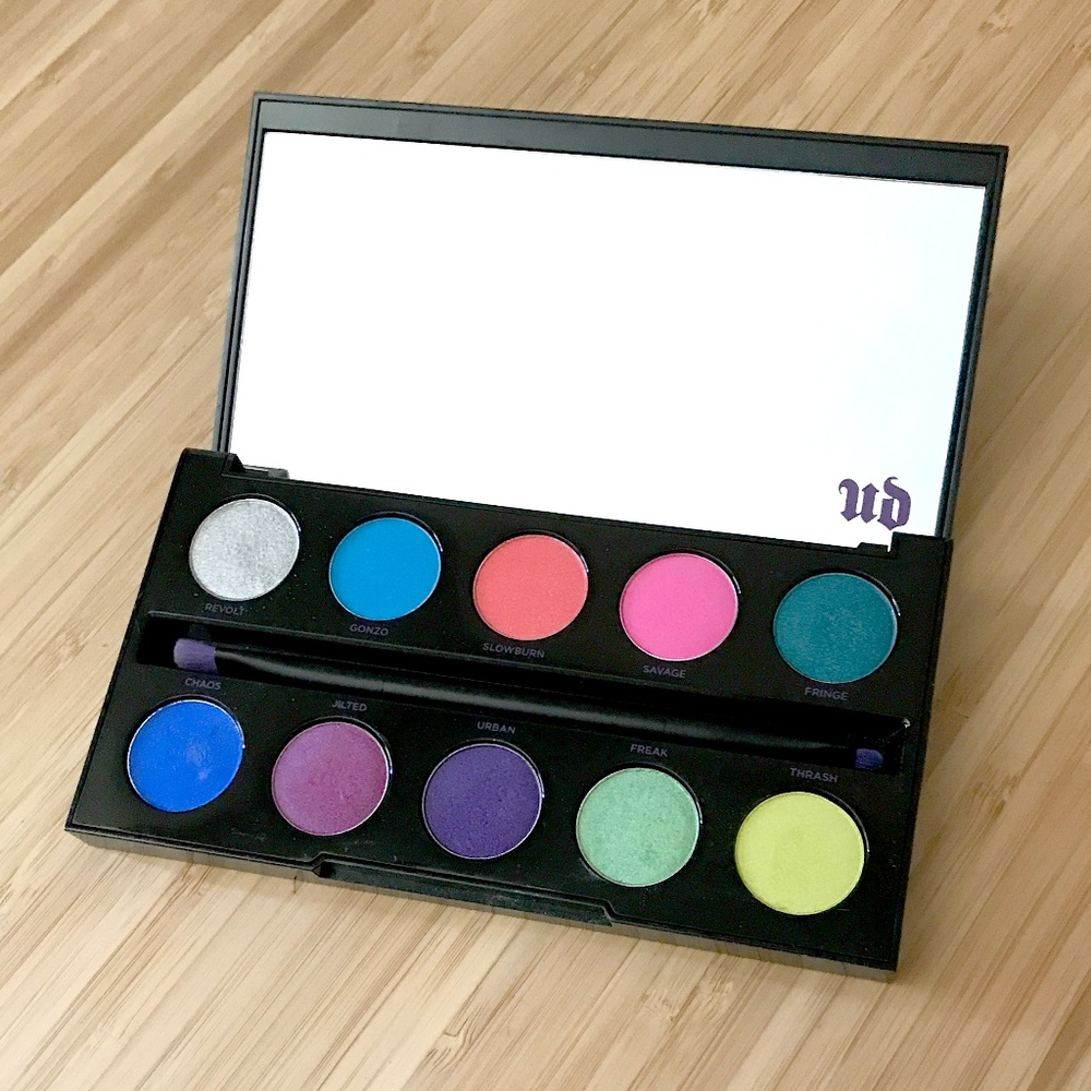 URBAN DECAY Electric Eyeshadow Palette - Authentic