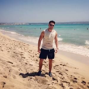 Meet your Posher, Alex