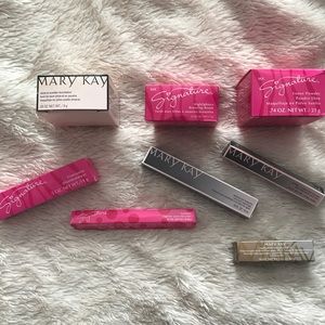 Mary - Kay Makeup Bundle