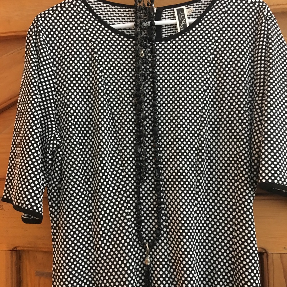 Polka dot swing dress - Picture 2 of 5