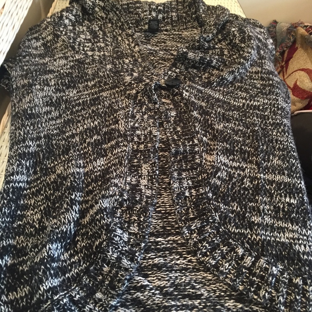 Used-Ann Taylor- XL shortsleeved spacedye cardigan