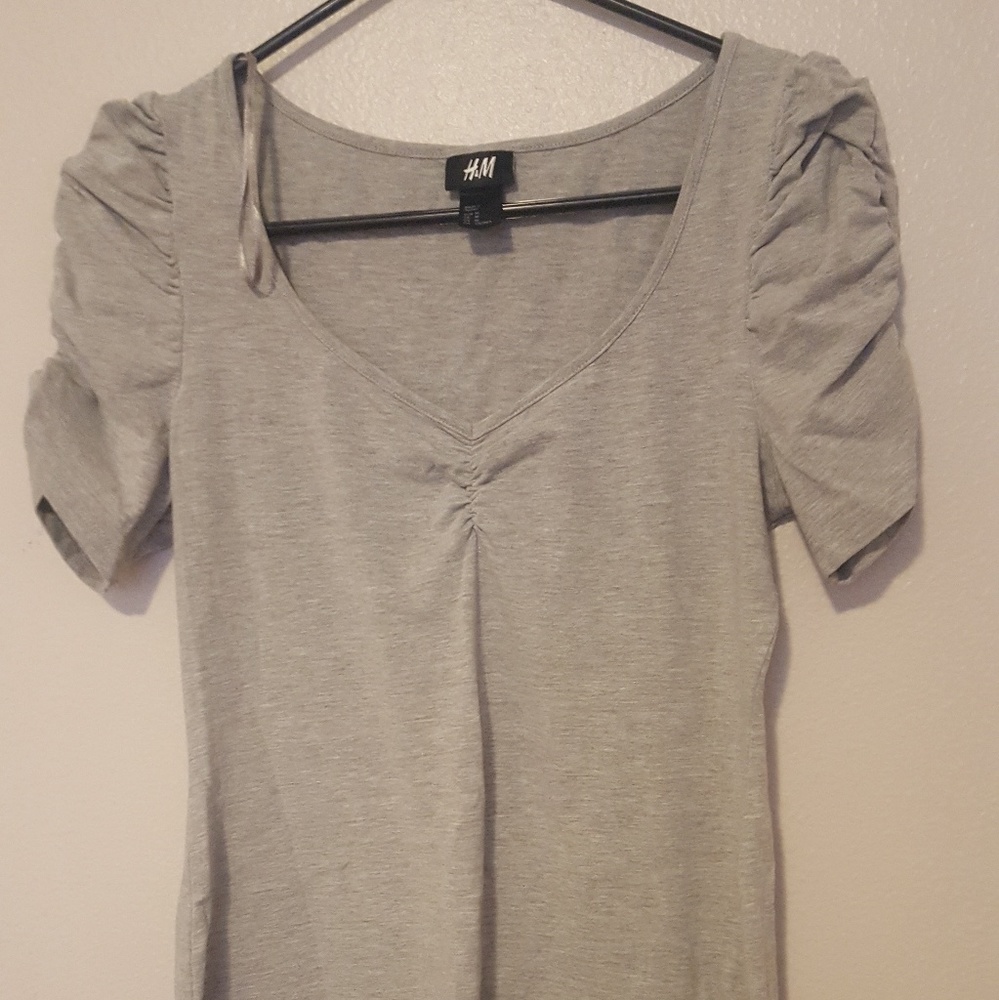H&M Gray tunic top size M