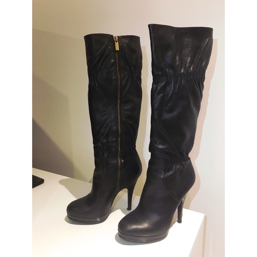 Michael Kors boots size 6