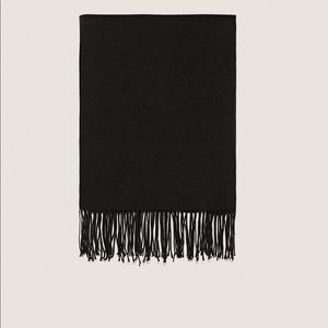 Zara classic men scarf with fringe