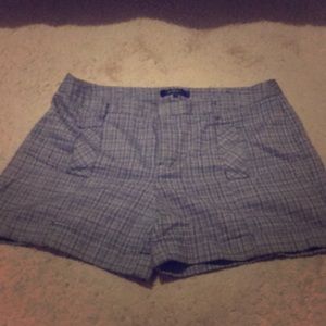 Black & White Daisy Fuentes Shorts