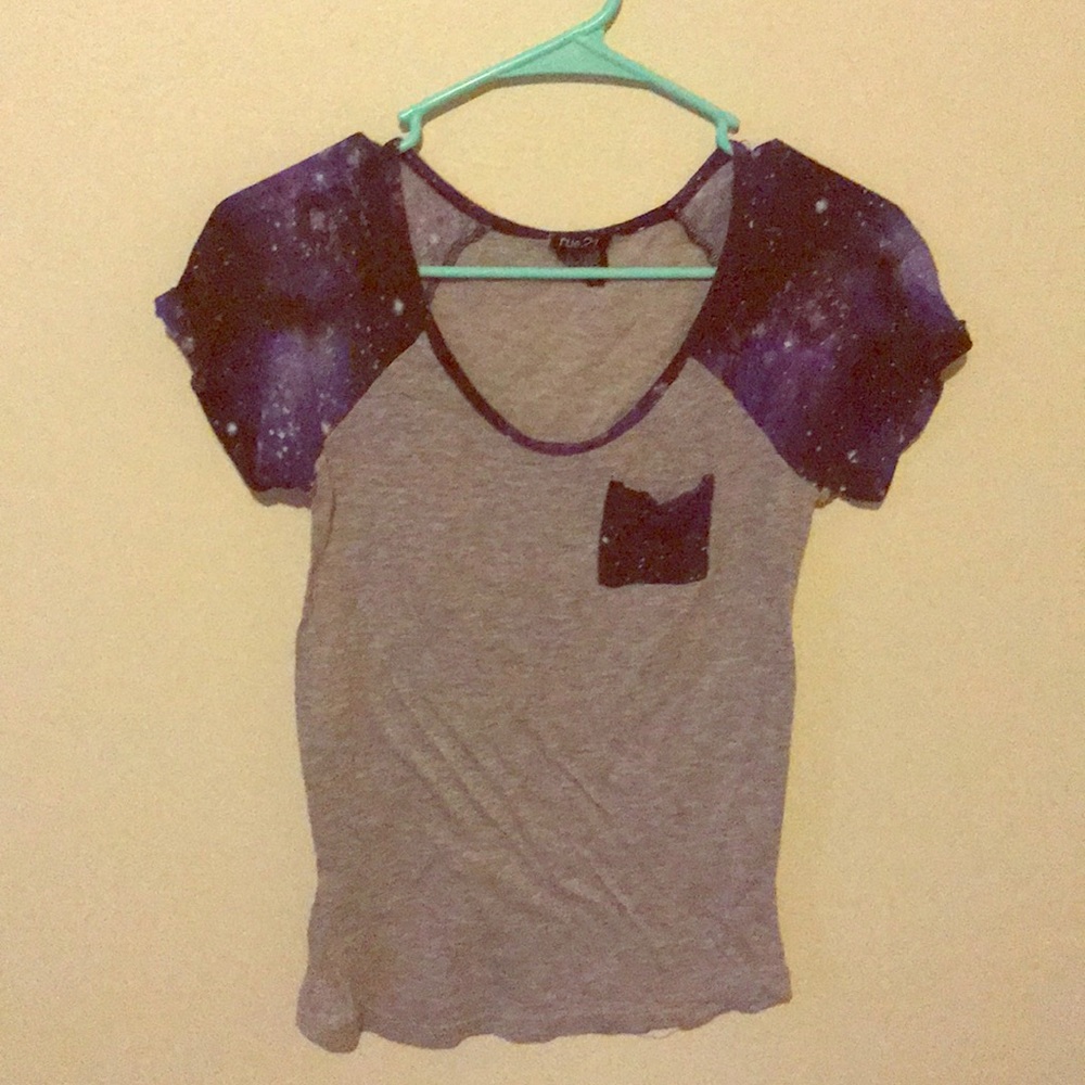 Rue 21 galaxy sleeved shirt