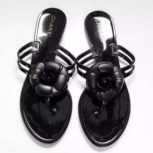 Chanel jelly Camellia Thong sandals. Chanel jelly Camellia Thong sandals.