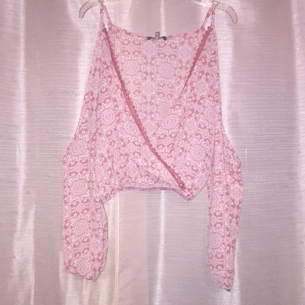 Cold Shoulder Crop Top