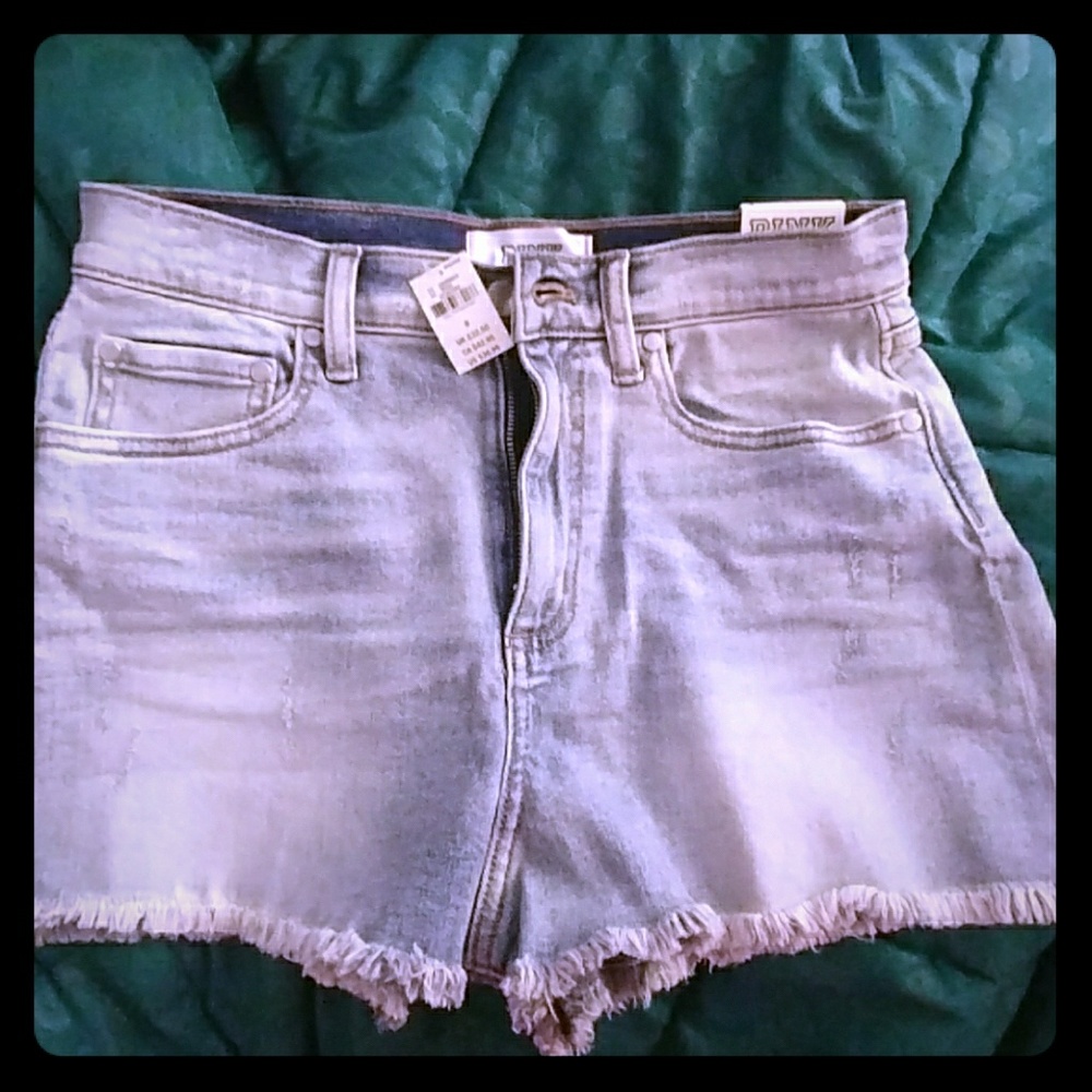 Pink high waisted Short