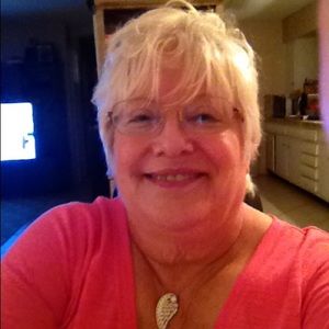 Meet your Posher, Linda