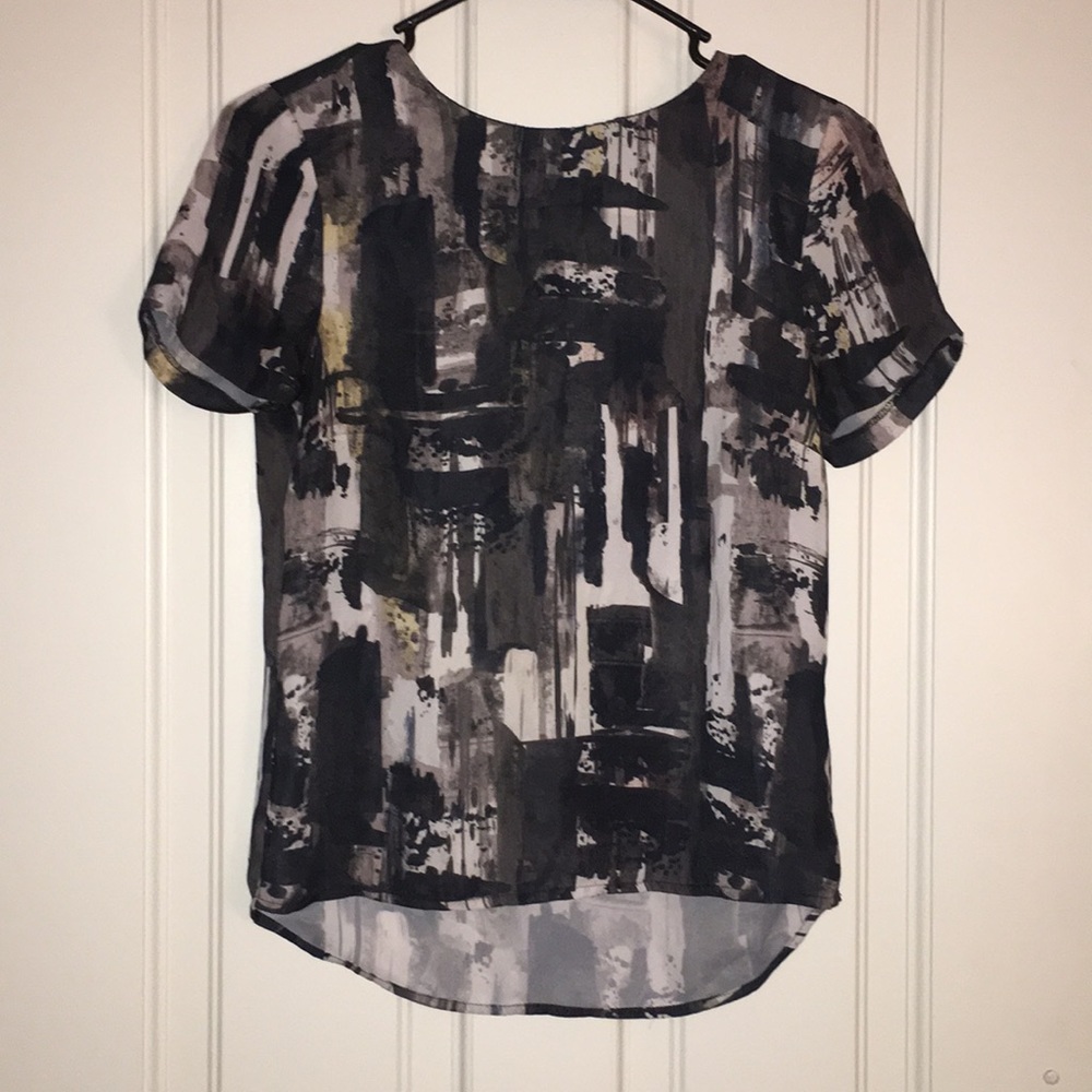 Silk-Feel Short Sleeve Abstract Design Blouse