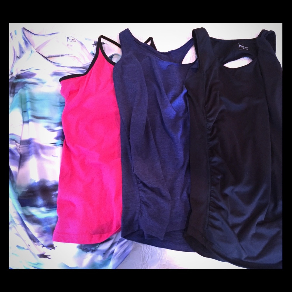 4 Maternity Workout Tops