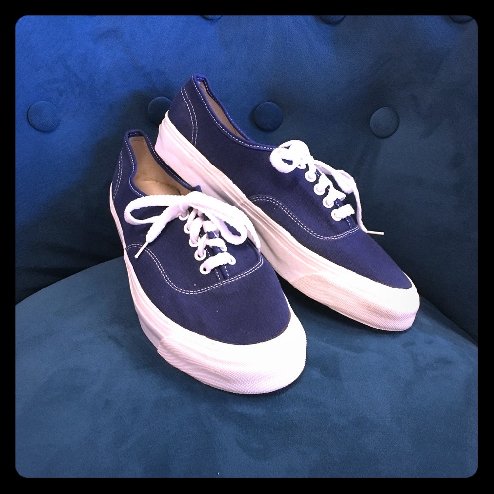 ED; "Jimmy's" blue canvas sneaker, EUC, sz 8.5