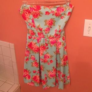 Strapless dress from Muse (never worn w/tag)