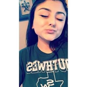 Meet your Posher, Alyssa