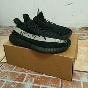 Yeezy 350 boost v2