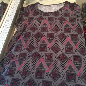 EUC-LuLaRoe-2XL Polynesian Tribal Perfect Tee