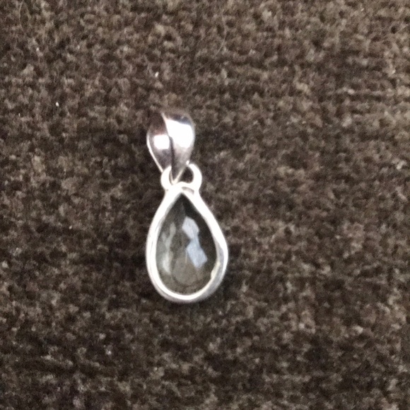 Green Amethyst Pendant Sterling Silver - Picture 2 of 6