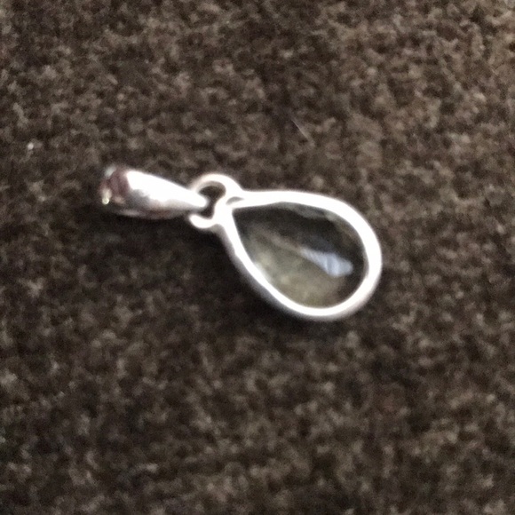 Green Amethyst Pendant Sterling Silver - Picture 3 of 6