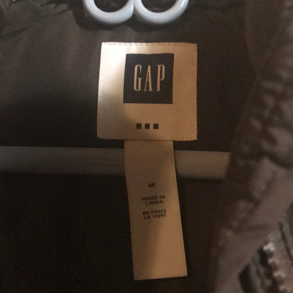 Like New dark brown Medium puffy vest - Picture 3 of 3