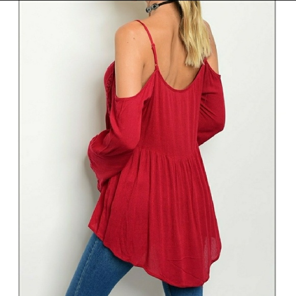 Cold Shoulder Top - Picture 2 of 4