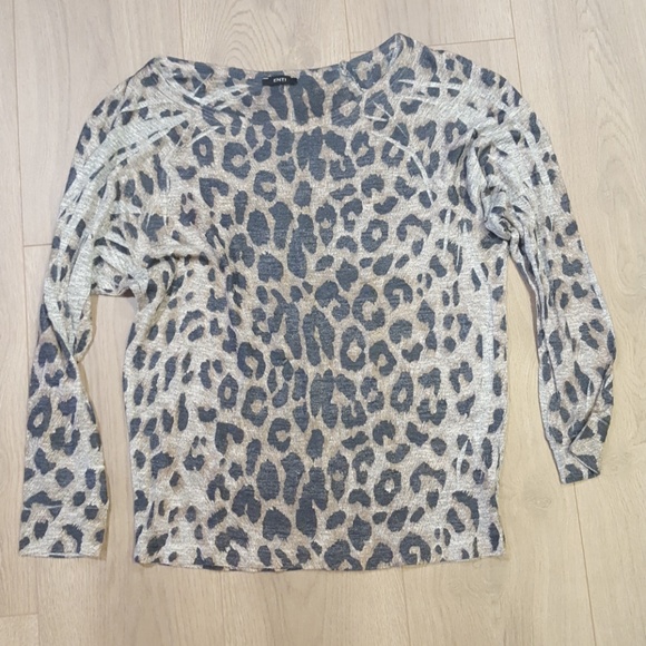 Tops - Boutique brand top.