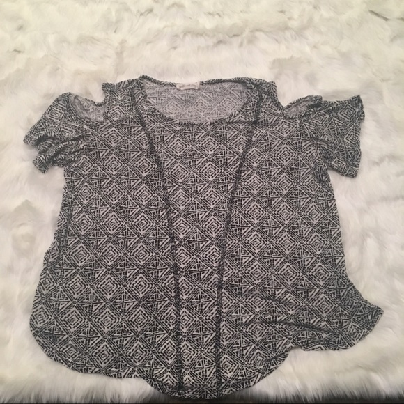 Pebble & stone cold shoulder top - Picture 1 of 6