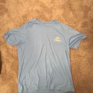 Southern tide tee XL good condition. No flaws