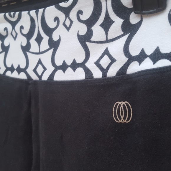 Yoga capri pants - Picture 2 of 3