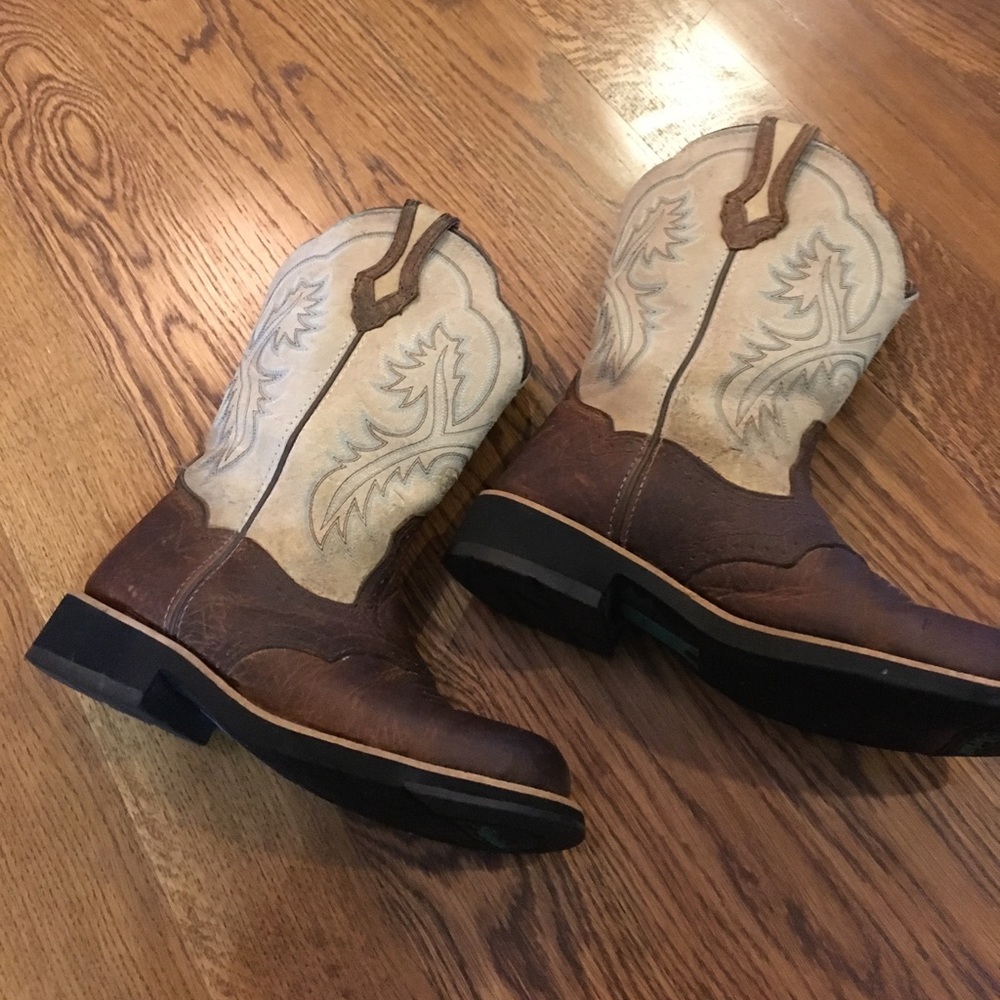 PRICE DROP 🎉 Ariat Fat Baby Boots