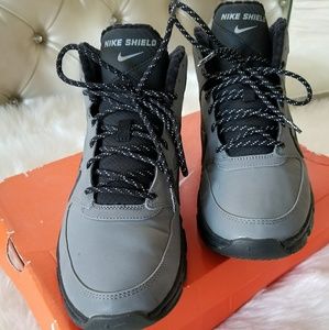 free trainer 7.0 shield