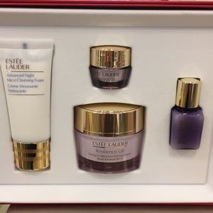 Estée Lauder resilience lift set