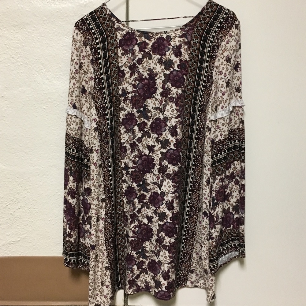 Floral Bohemian Bell Sleeve Shift Dress Open Back