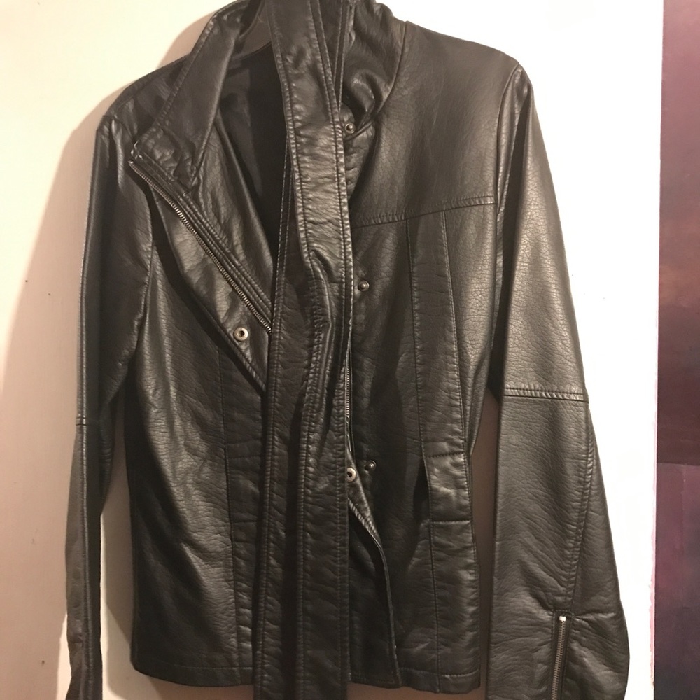 Very nice leather coat with belt