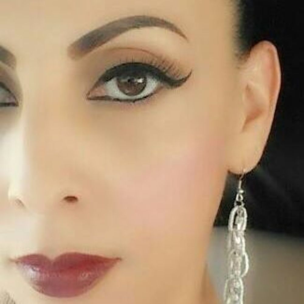 Meet your Posher, Elena