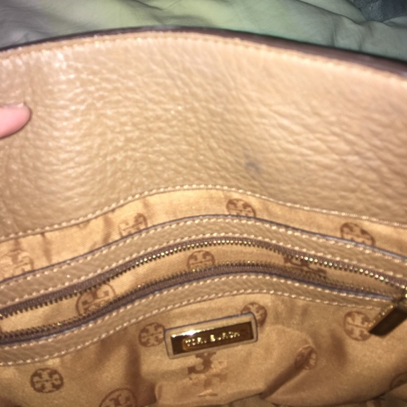 SOLD! Leather pebbled tan Tory burch purse - Picture 4 of 5