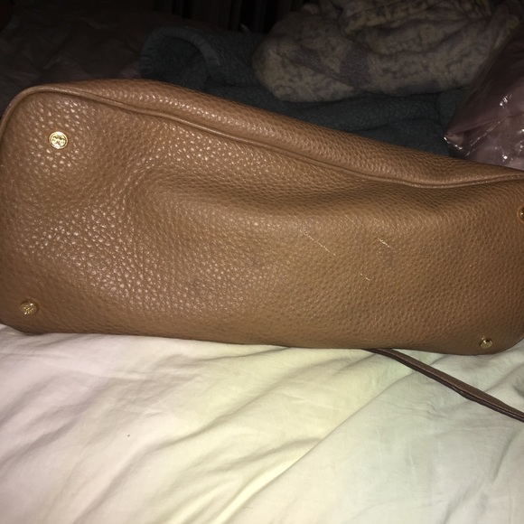 SOLD! Leather pebbled tan Tory burch purse - Picture 5 of 5