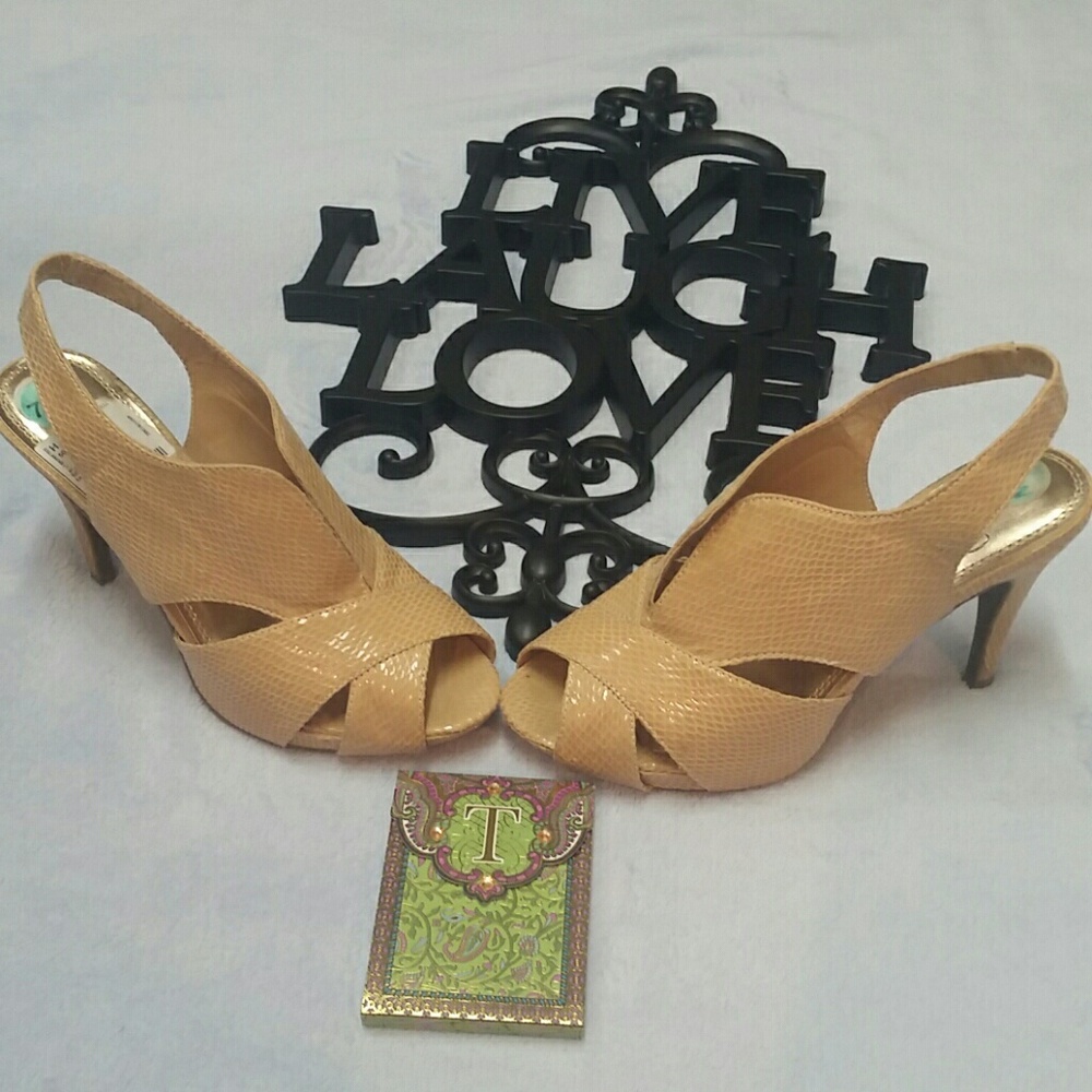 Impo Nude heels size 7 1/2 W