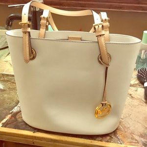 Michael kors white purse