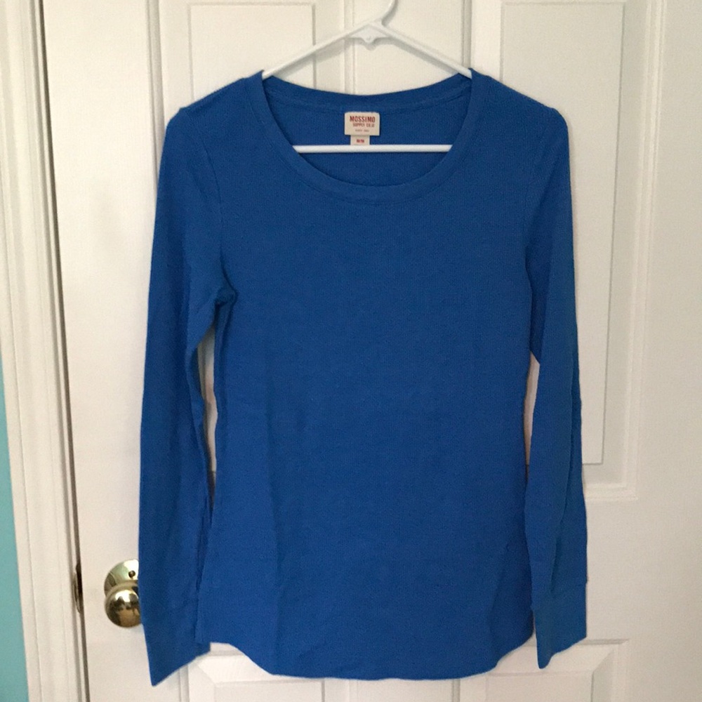 Long sleeve blue thermal shirt